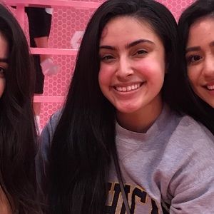 Meet your Posher, Justina